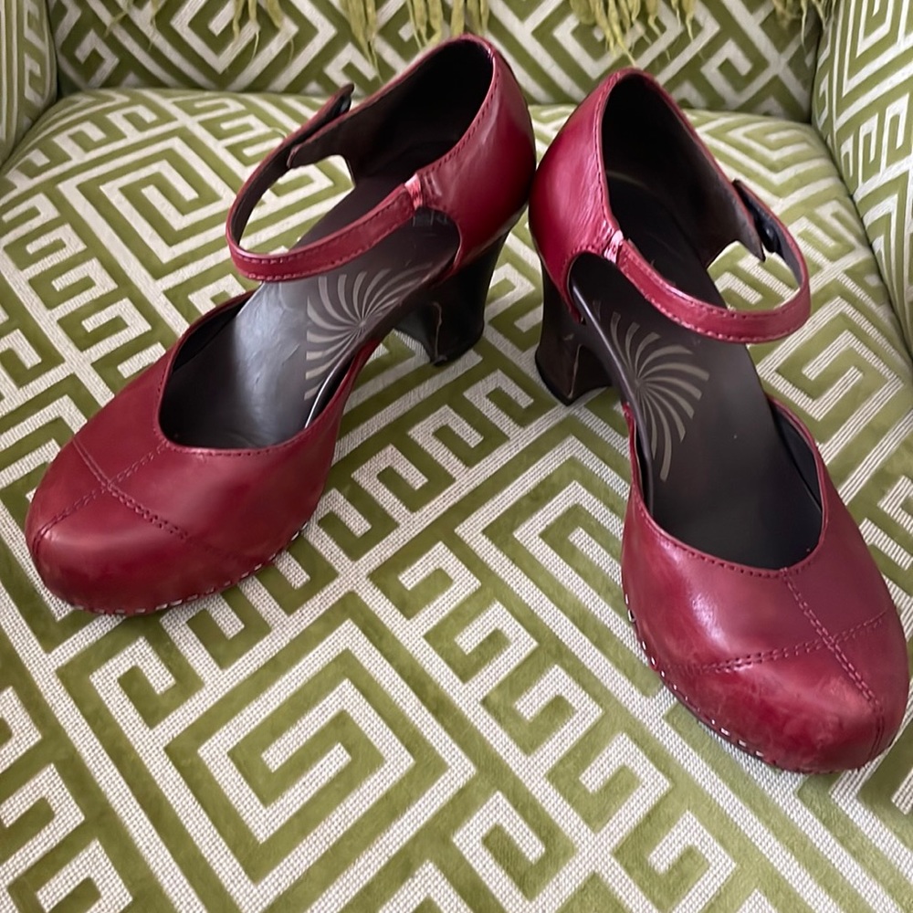 Dansko MaryJanes. Size 39
